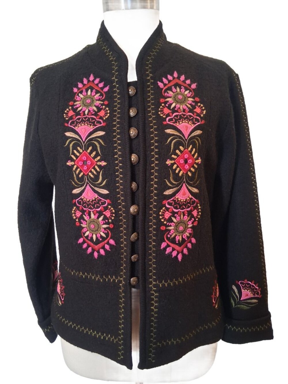 Gorgeous Carson Boiled Wool Nordic Style Embroidered Cardigan Sweater Jacket Med